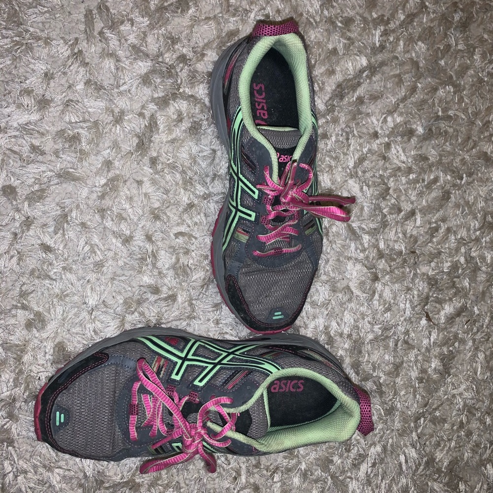 ASICS Gel venture 5